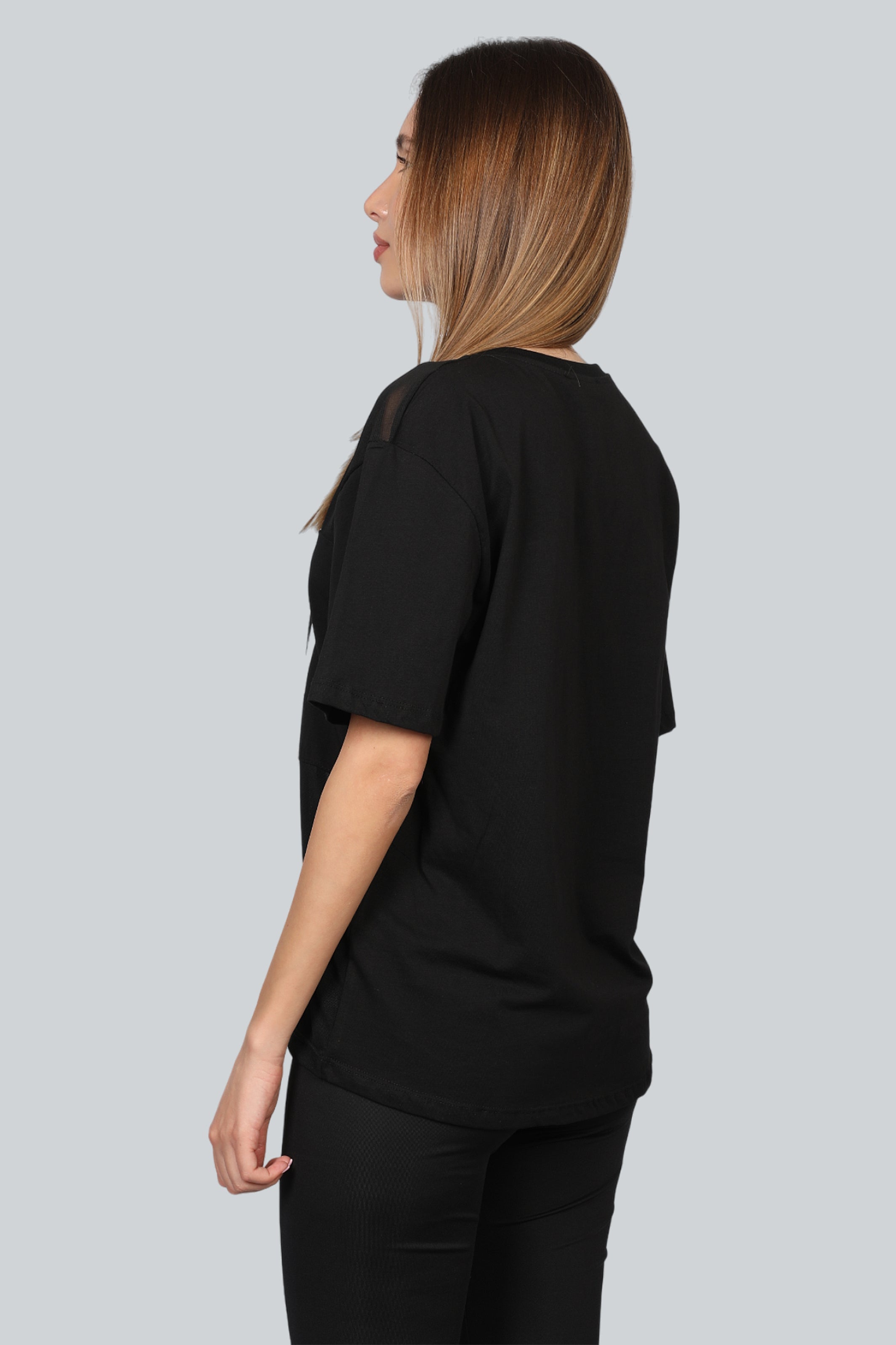 Women Black T-shirt See Throw With "Start" Front Logo