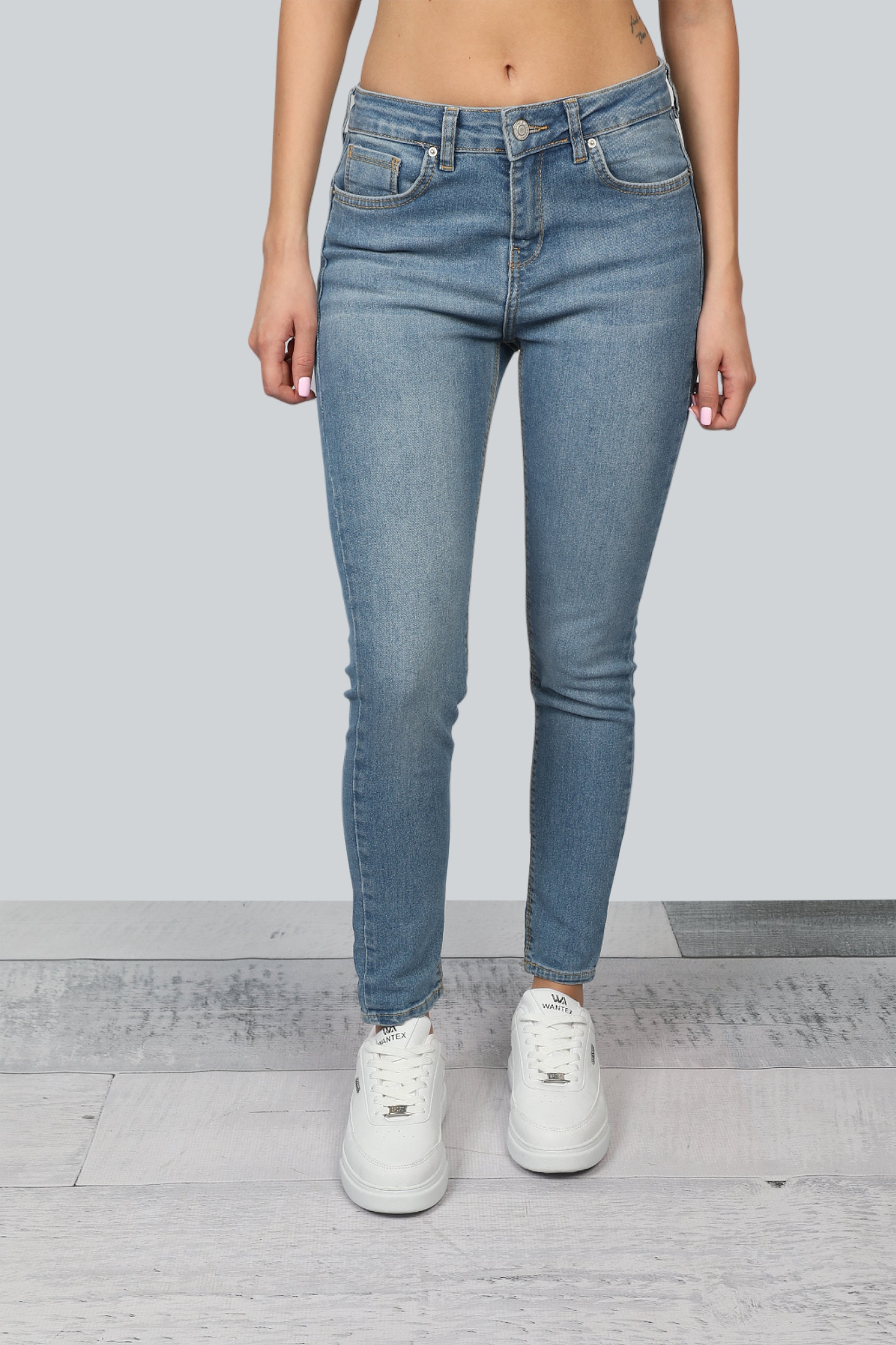 Blue Mid Rise Skinny Jeans With Button & Zipper To Close