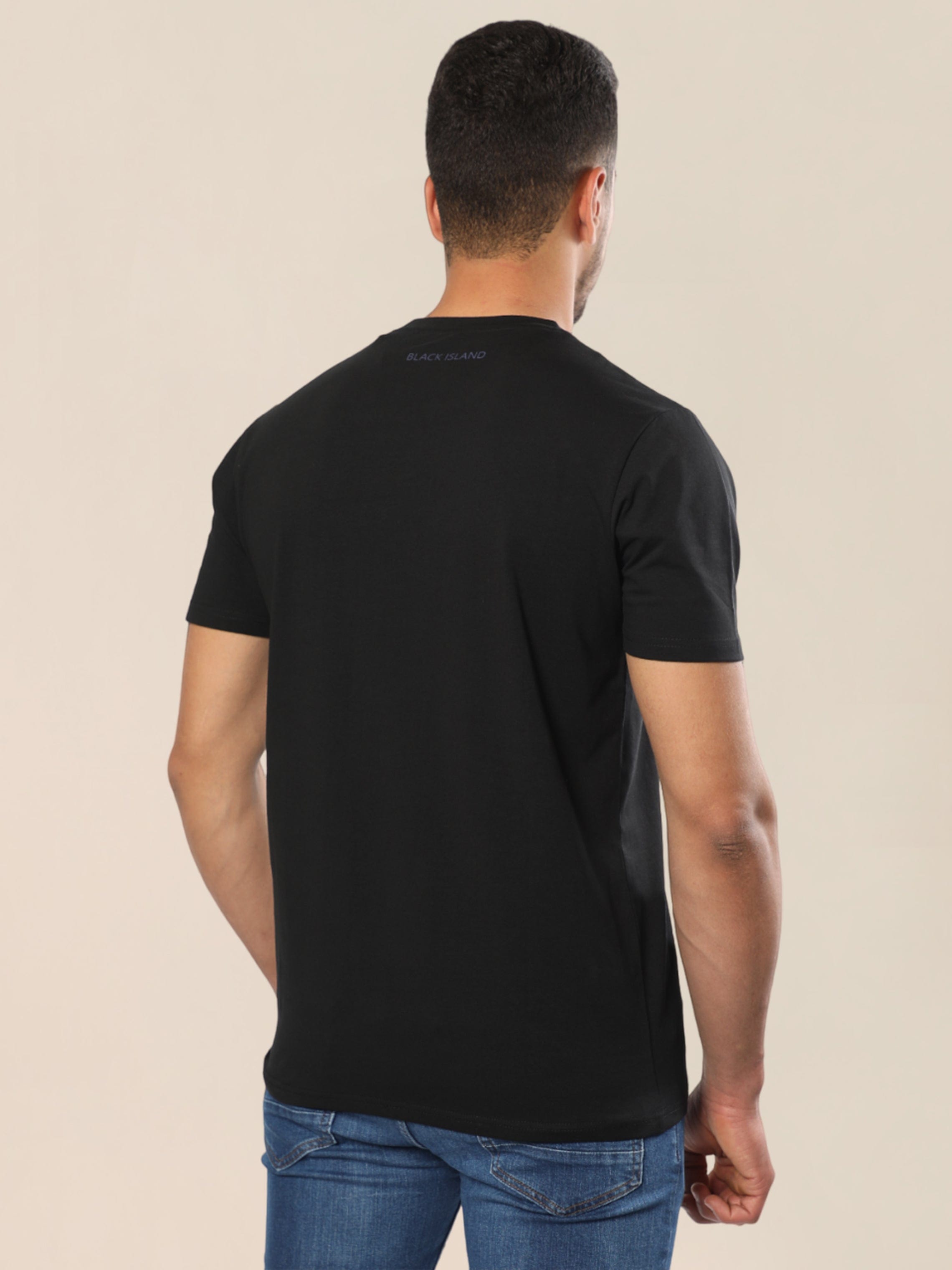 ﻿Men Plain Summer T-shirt With Back Unique Design
