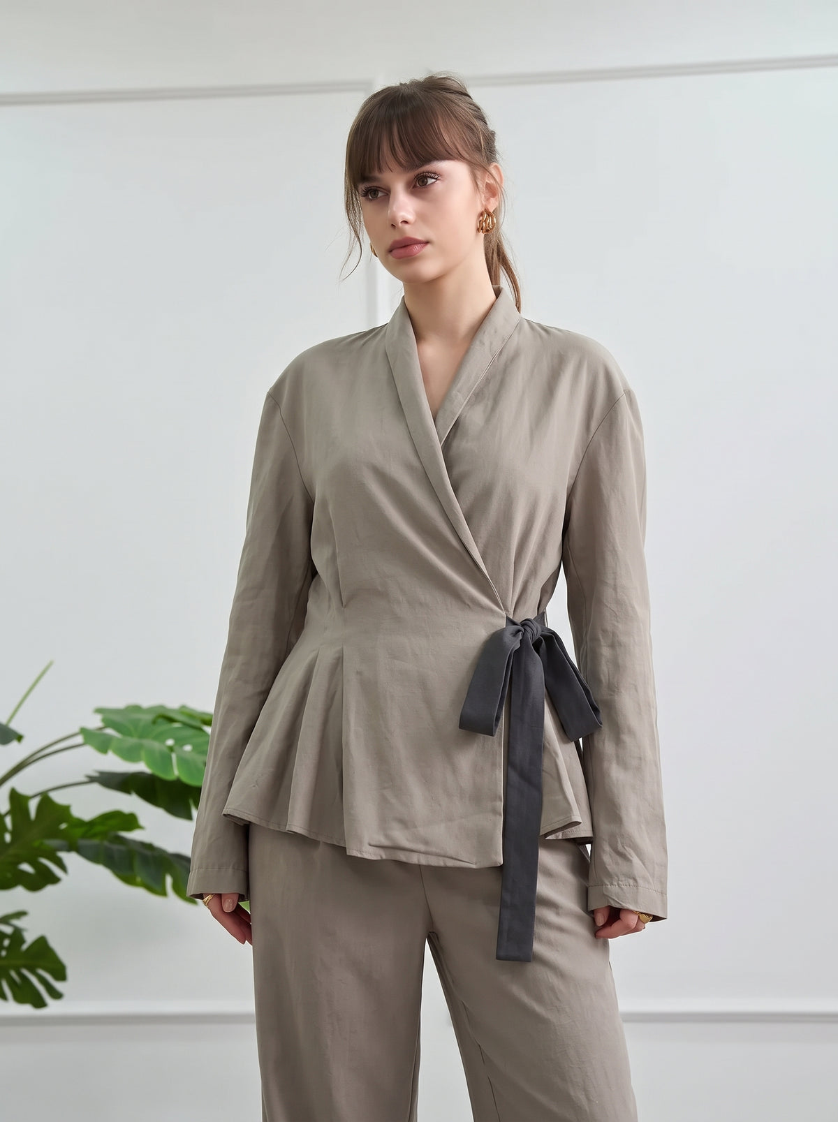 Grey Gardigan With Side-Tie