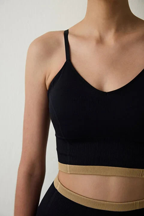 Penti Seamless Cross Strap Black Sport Bra