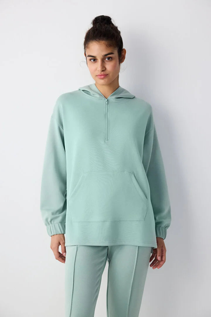 Penti Zippered Green Sweatshirt