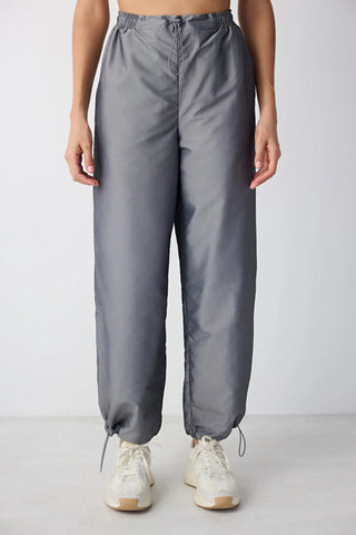 Penti Parachute Shinny Grey Jogger