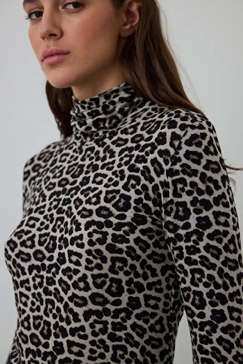 Penti Leopard Patterned Half Turtleneck Slim Fit Top