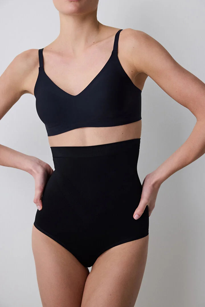 Penti Seamless Black Slip Corset