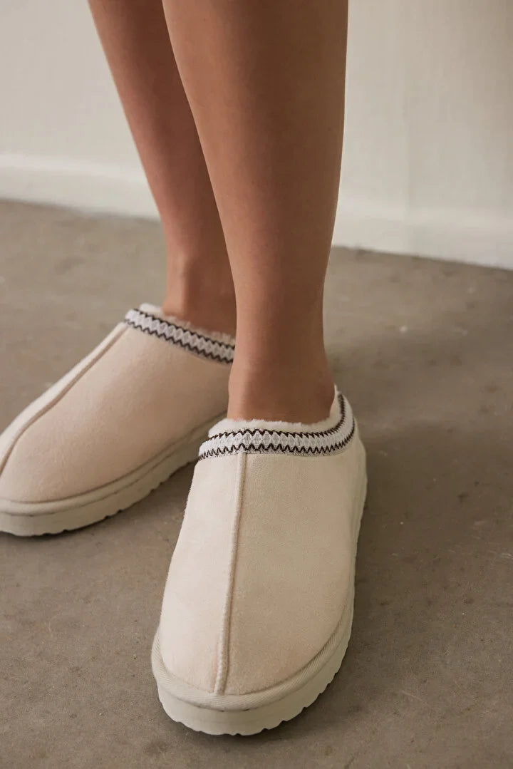 Penti Gardenia Hannah Embroidered Detailed Home Slippers