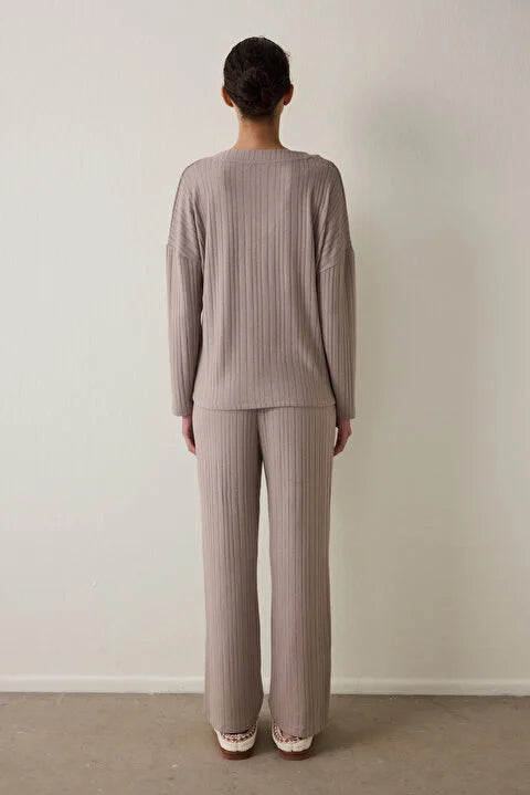 Penti Latte Mocha Soft V-Neck Long Sleeve Pajama Set