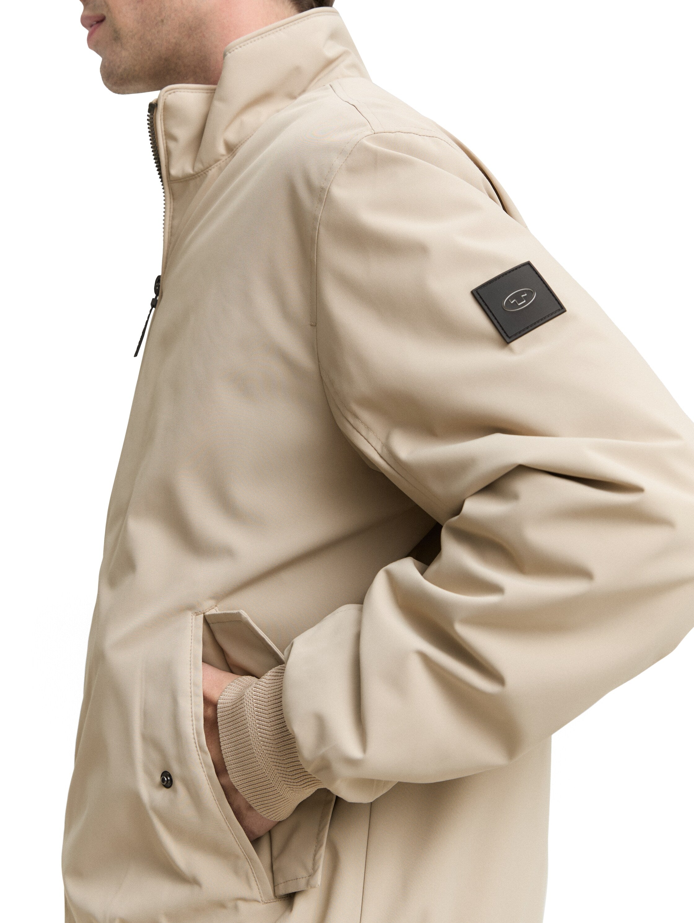 Tom Tailor Beige Jacket With Zipper To Close