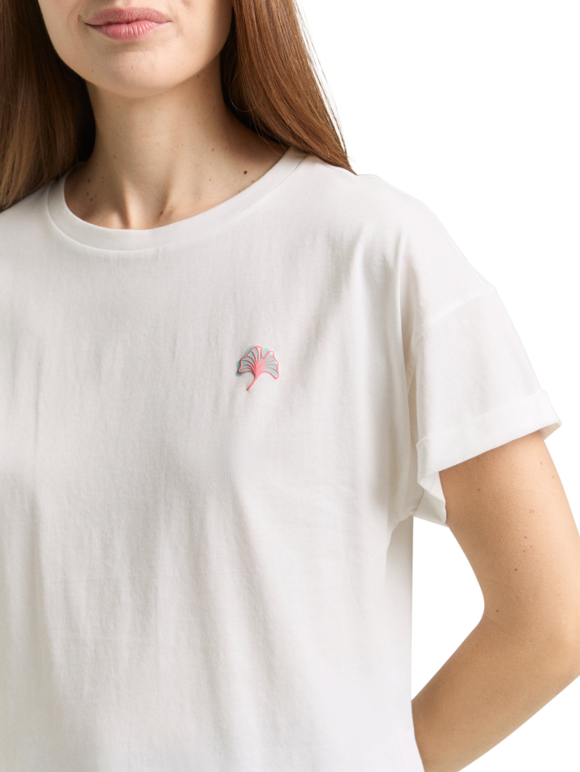Tom Tailor White Round Neck T-Shirt With Small Embroidery On The Chest