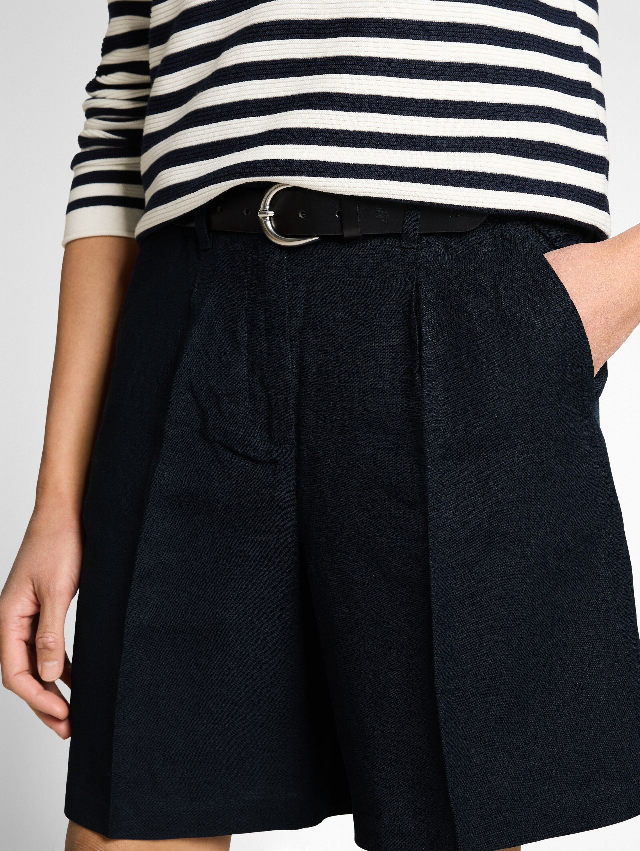 Tom Tailor Navy Loose-Fit Shorts With Linen Blend