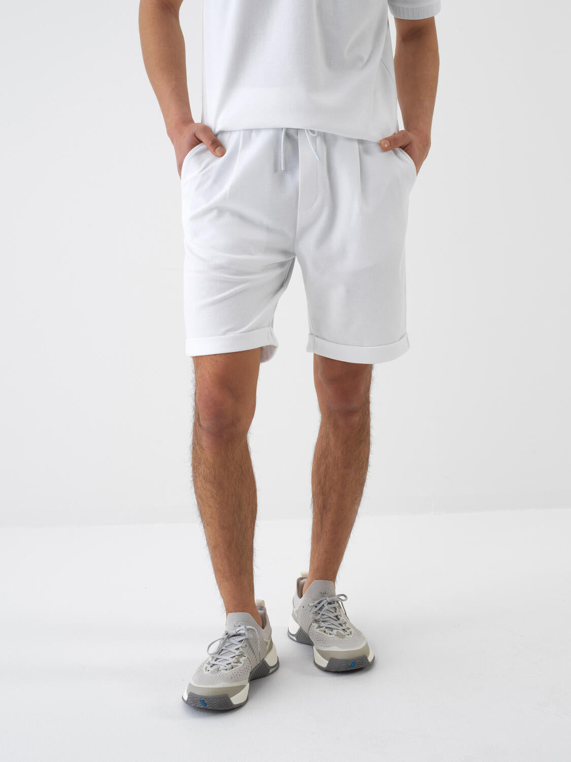 Xint White Cotton Short With Elastic Waist