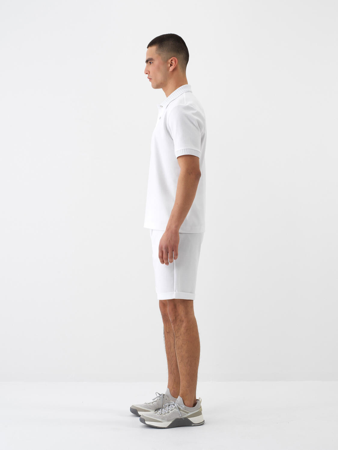 Xint White Cotton Short With Elastic Waist