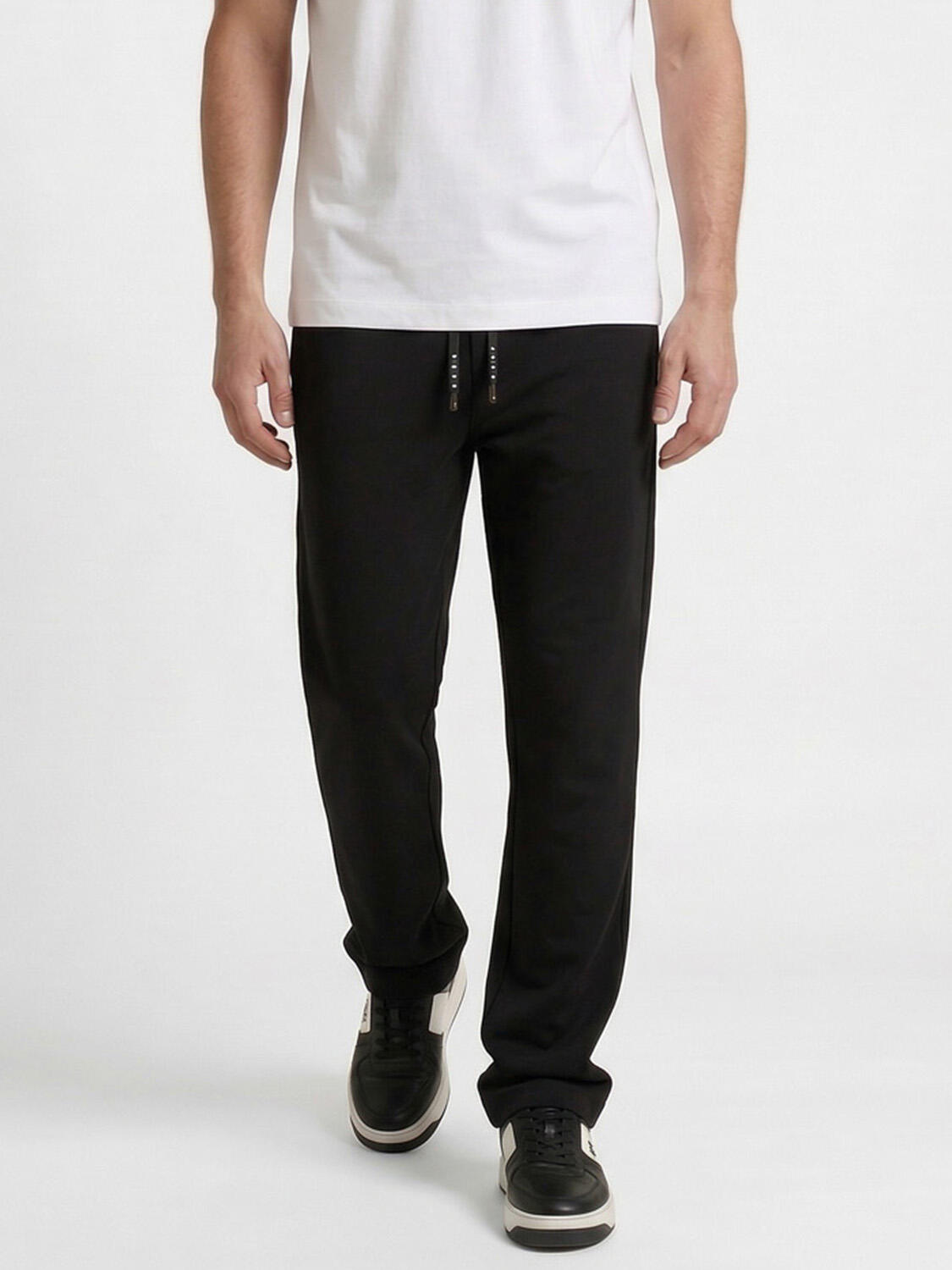 Xint Black Jogging