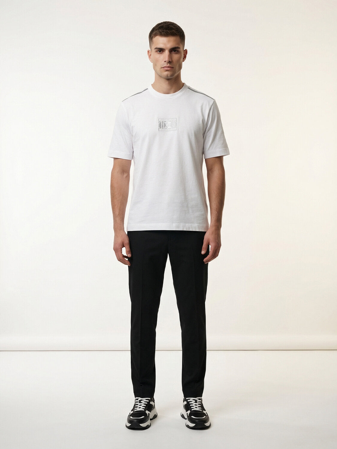 Xint White Round Neck T-Shirt