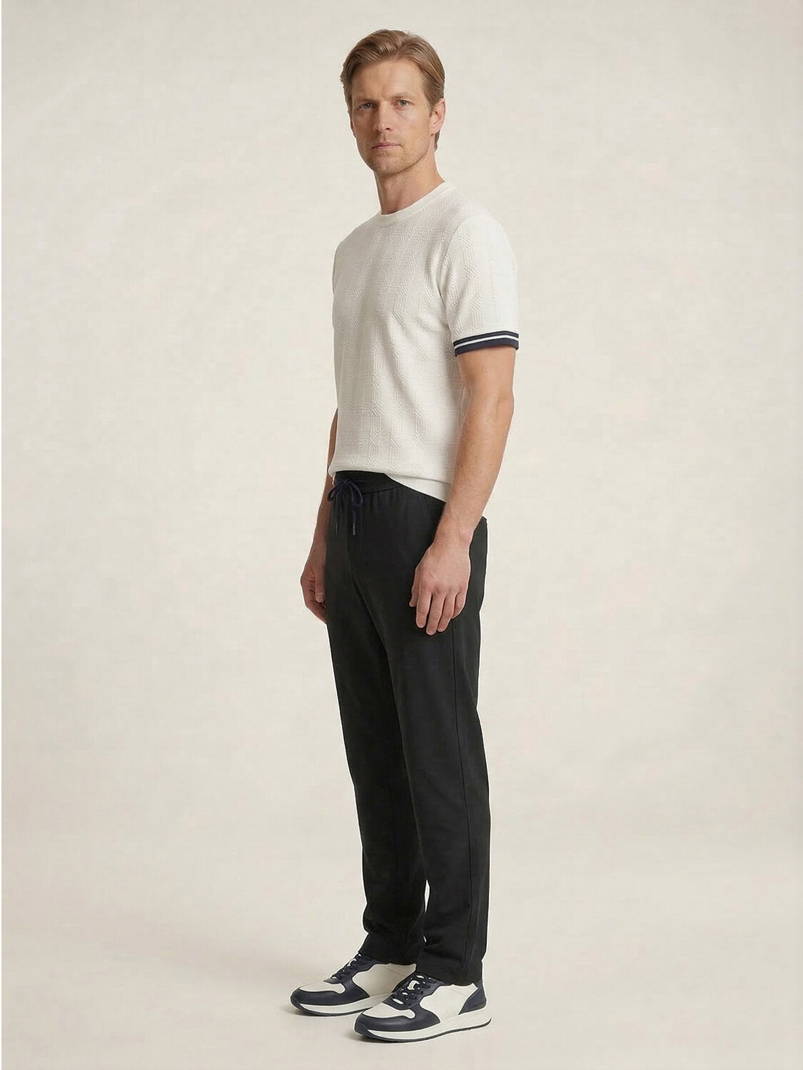 Xint White Round Neck Regular Fit T-Shirt