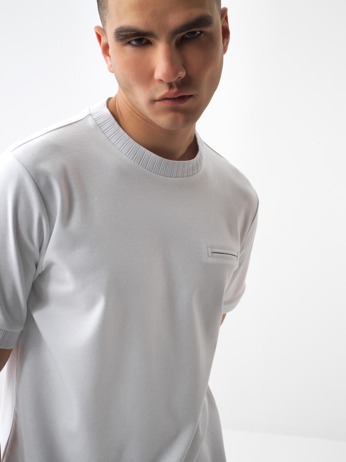 Xint White Cotton T-shirt With Collar Design