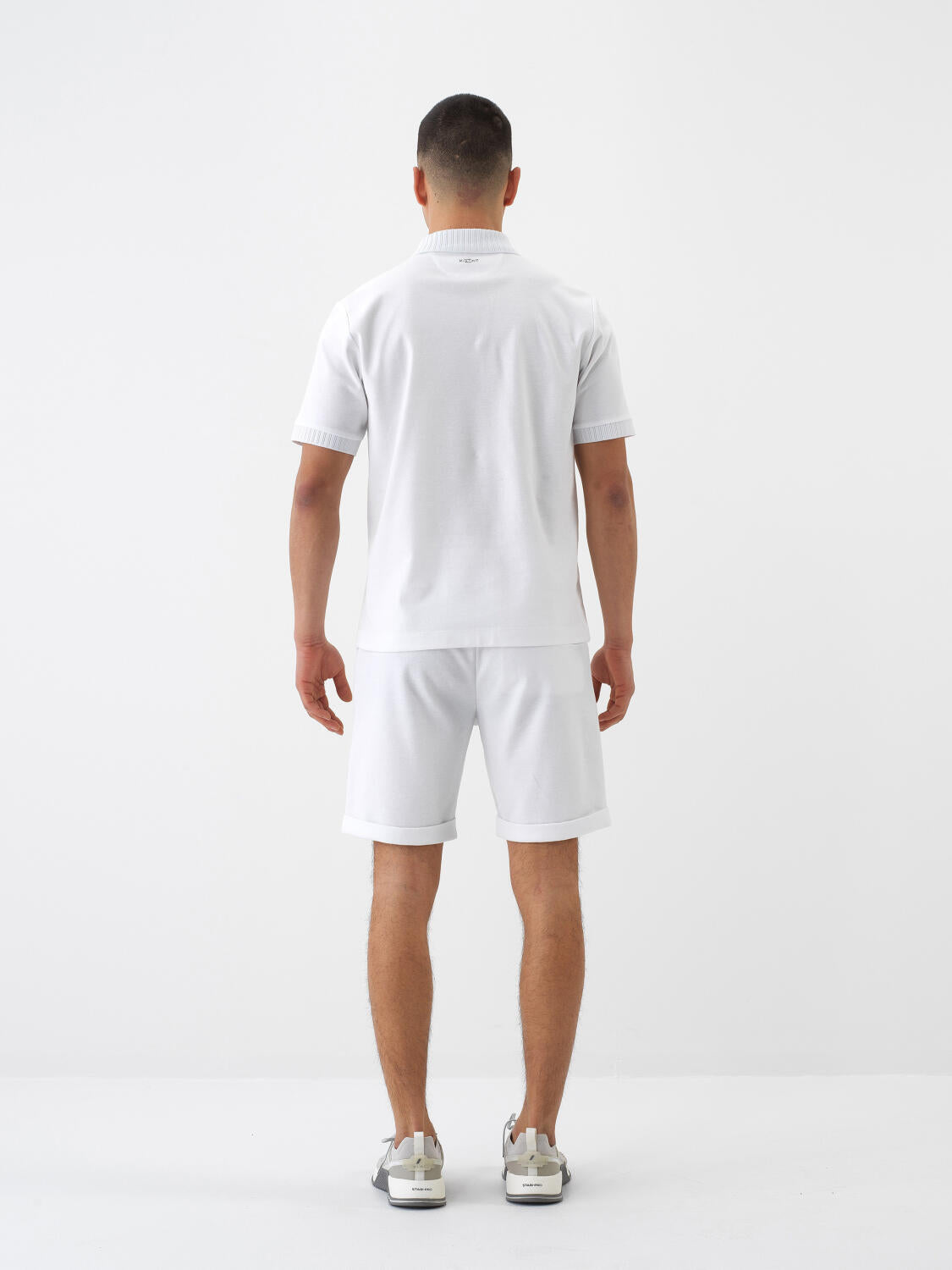 Xint White Regular Fit Cotton Polo With Collar Design
