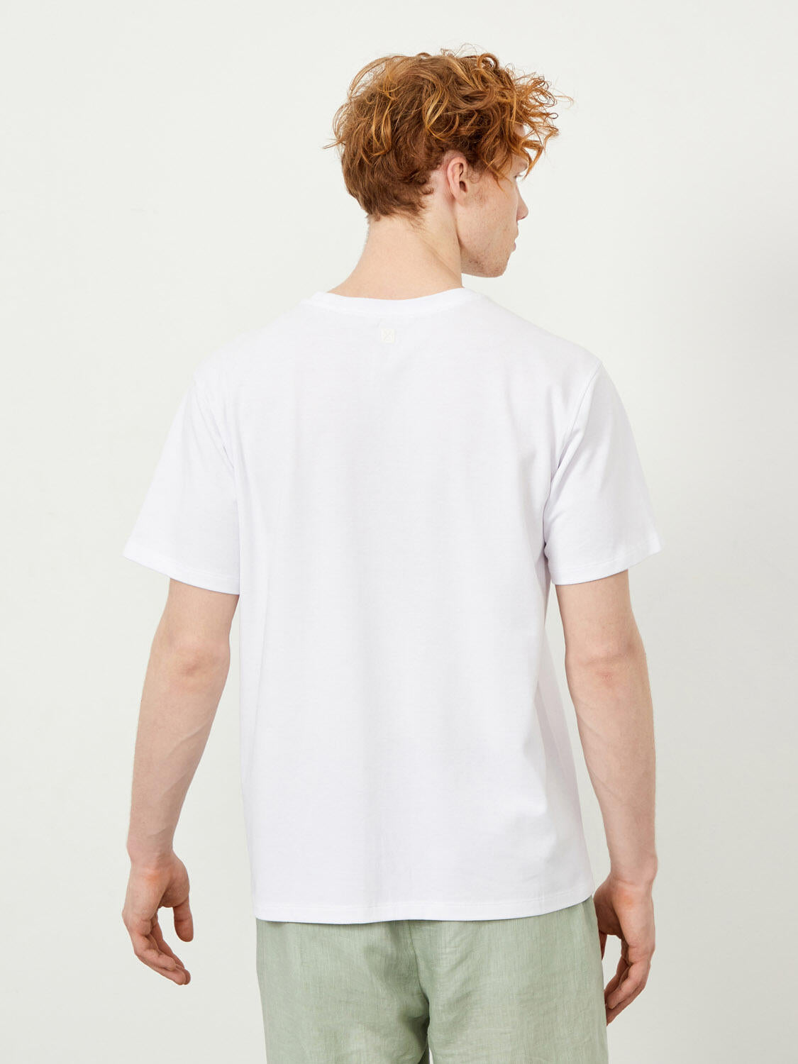 Men White Oversized Casual T-shirt