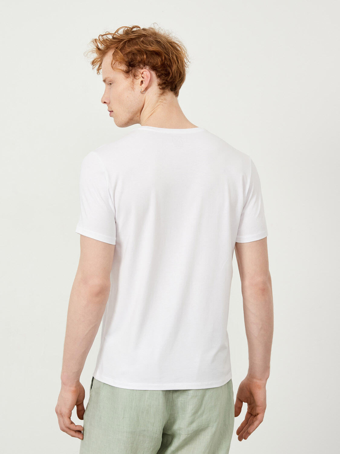 Men White Basic Short-Sleeved T-shirt