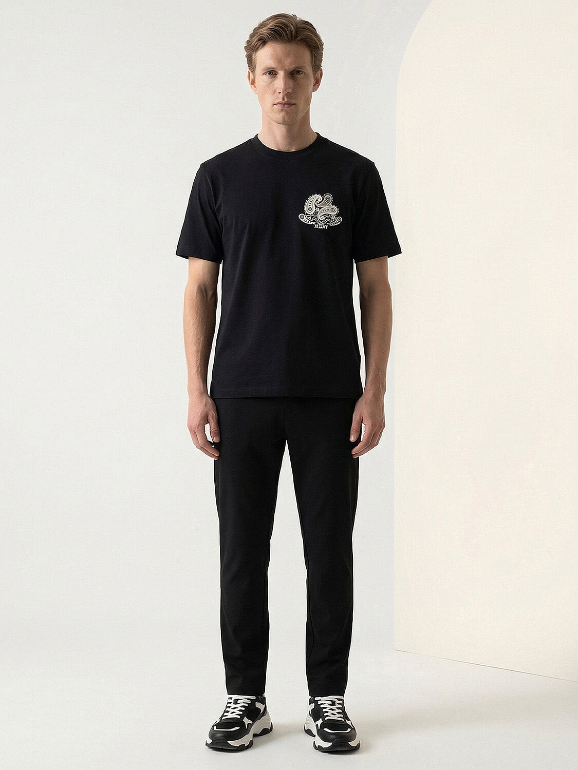 Xint Black Printed Short Sleeved T-Shirt