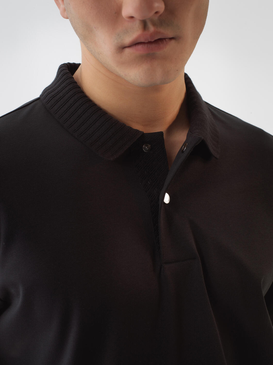 Xint Black Regular Fit Cotton Polo With Collar Design