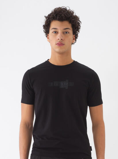 Xint Black T-shirt With Freedom Front Design