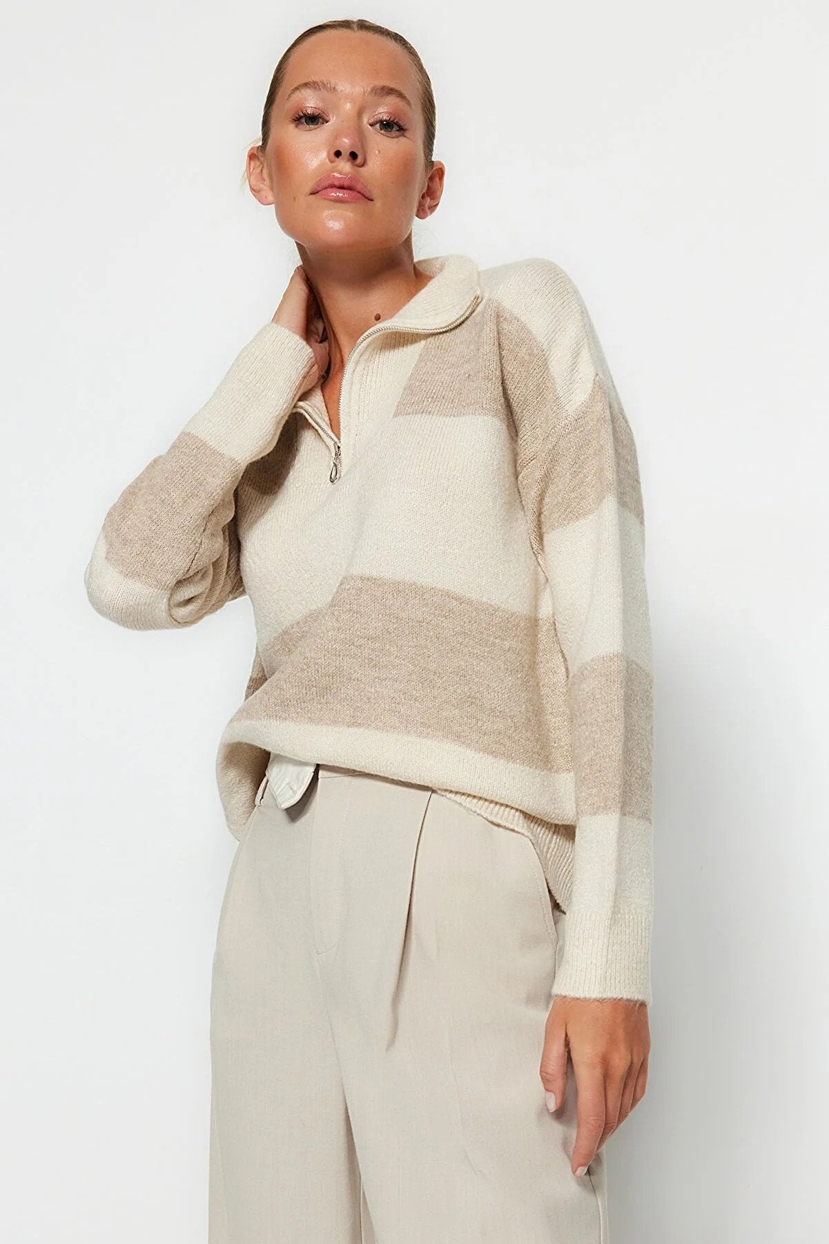 Trendyol Oversized Beige Stripped Sweater