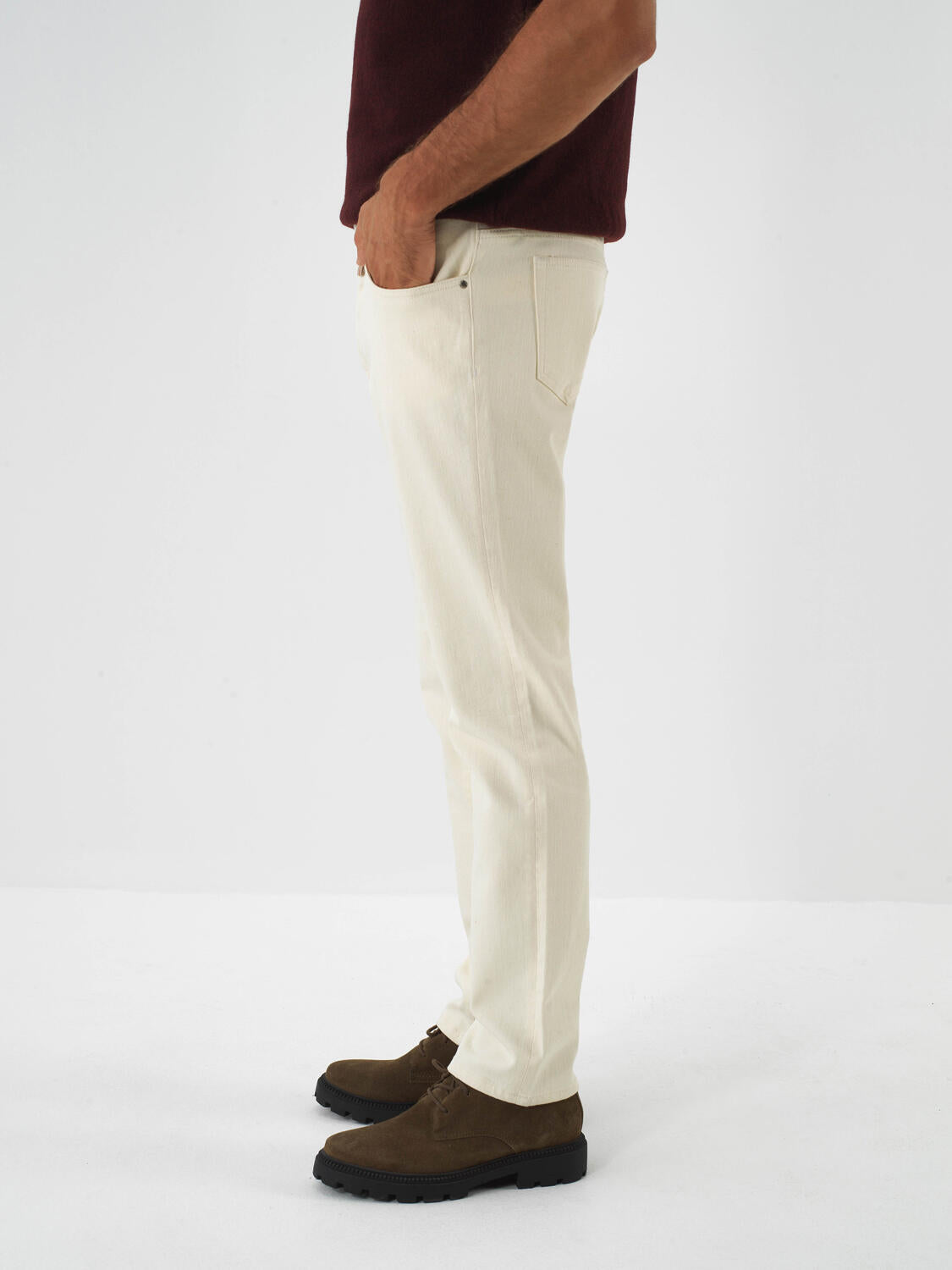 Xint Off.White Natural Cotton Textured Slim Flit Denim Trousers