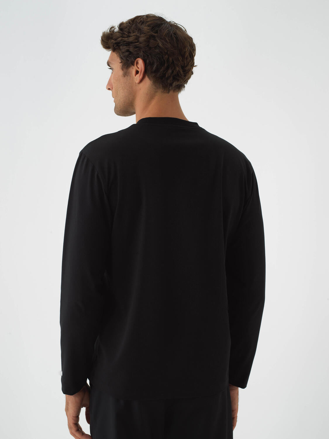Xint Regular Fit Long Sleeve Black Pullover
