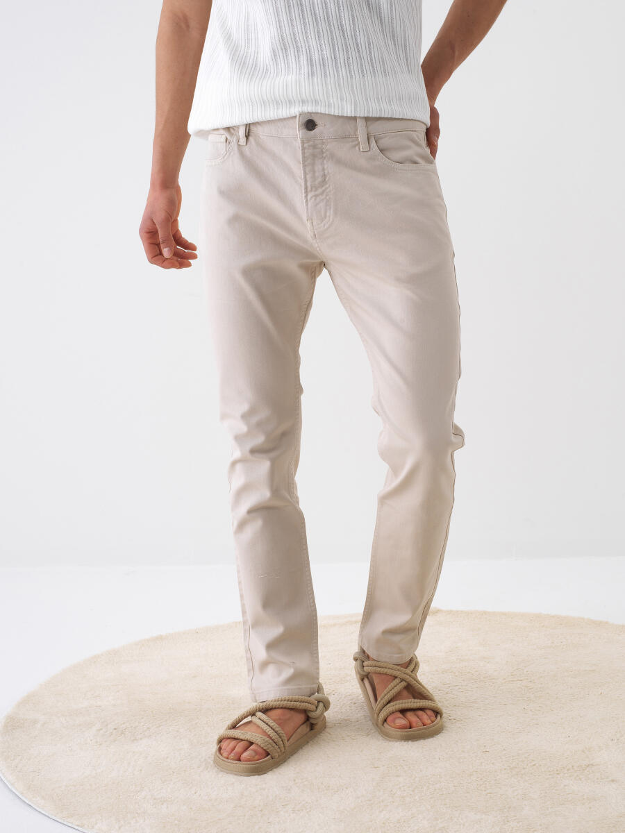 Xint Causal Beige Pant