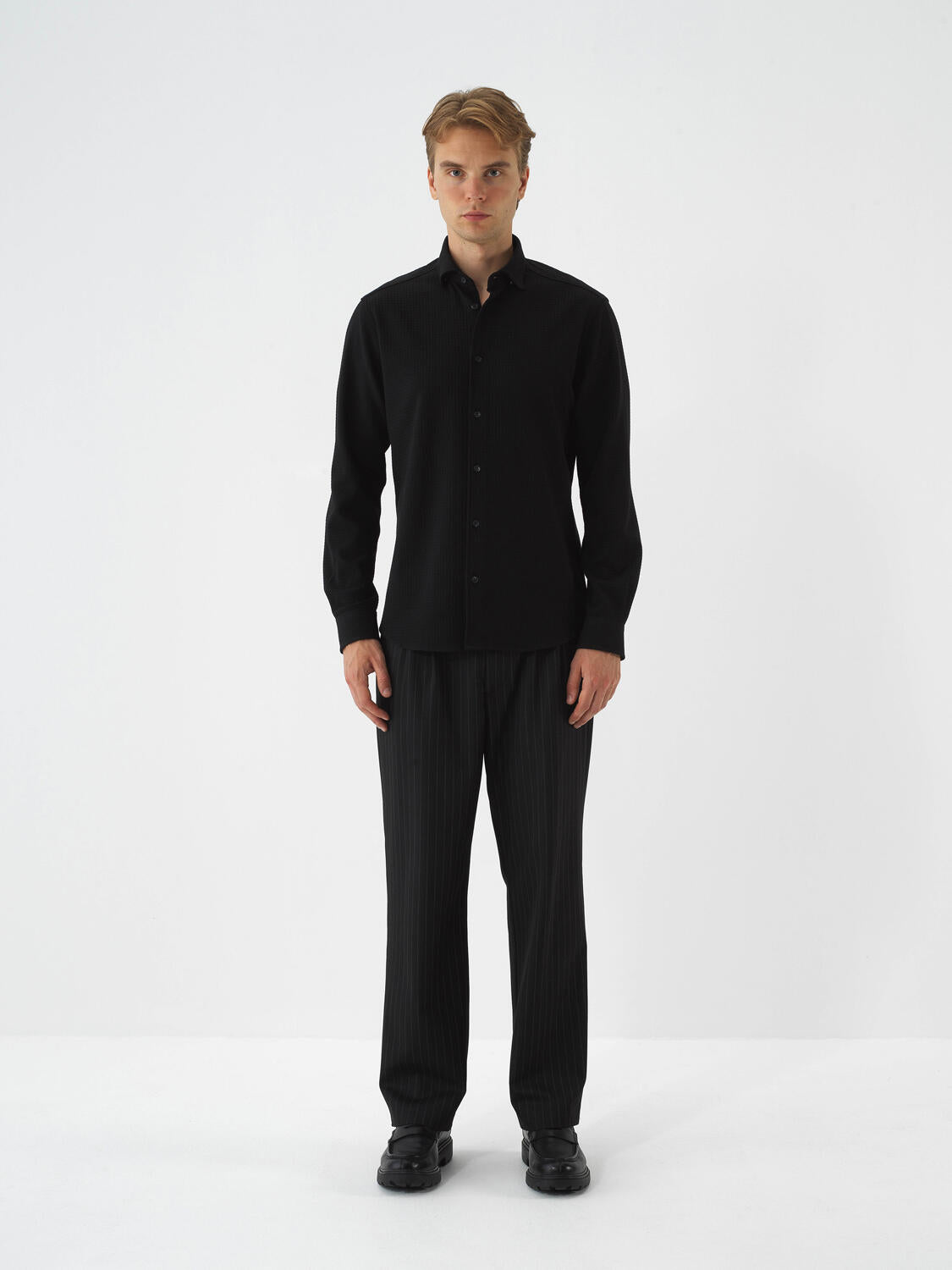 Xint Black Regular Fit Buttoned Shirt