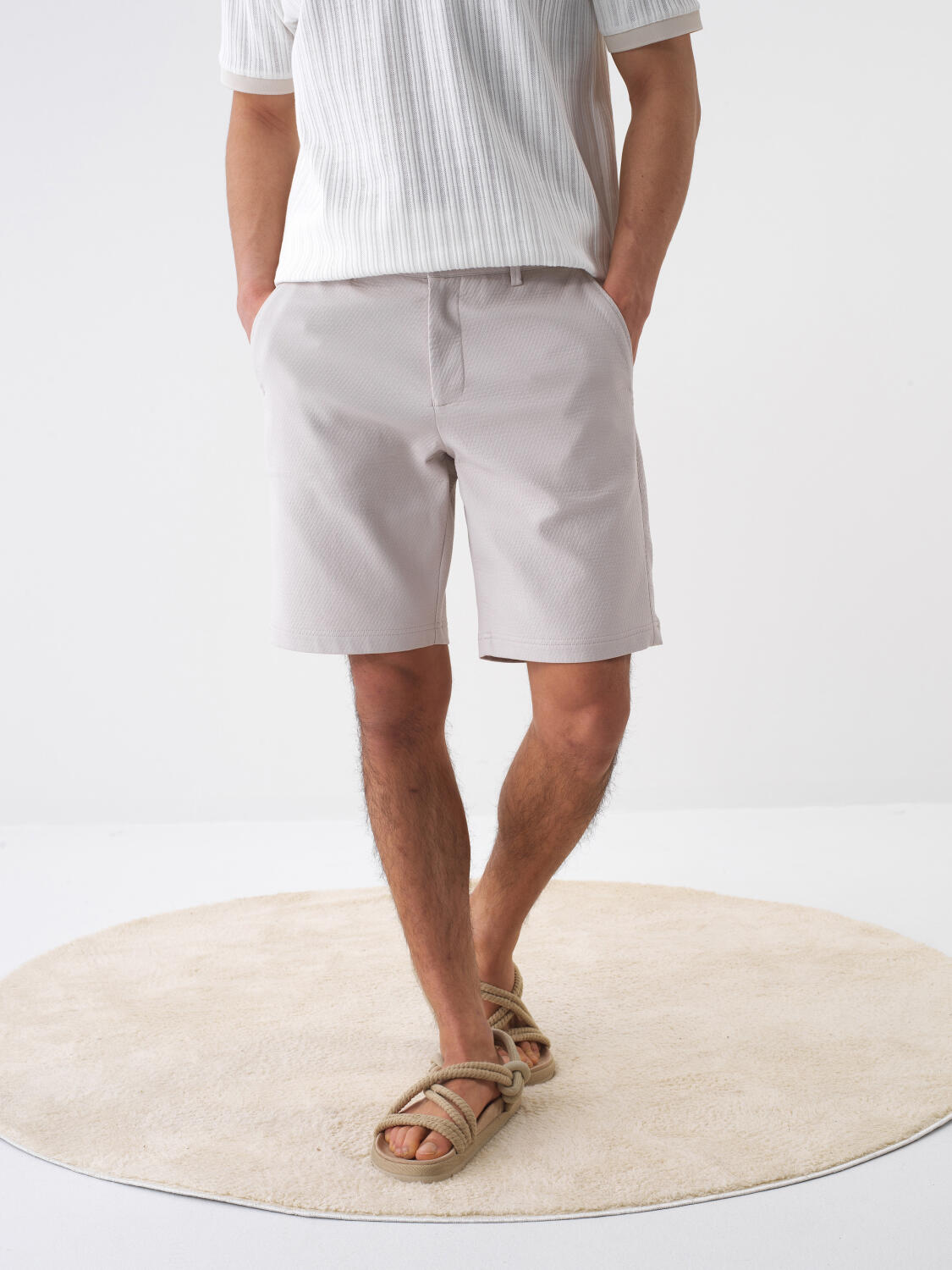 Xint Off White Slim Fit Cotton shorts