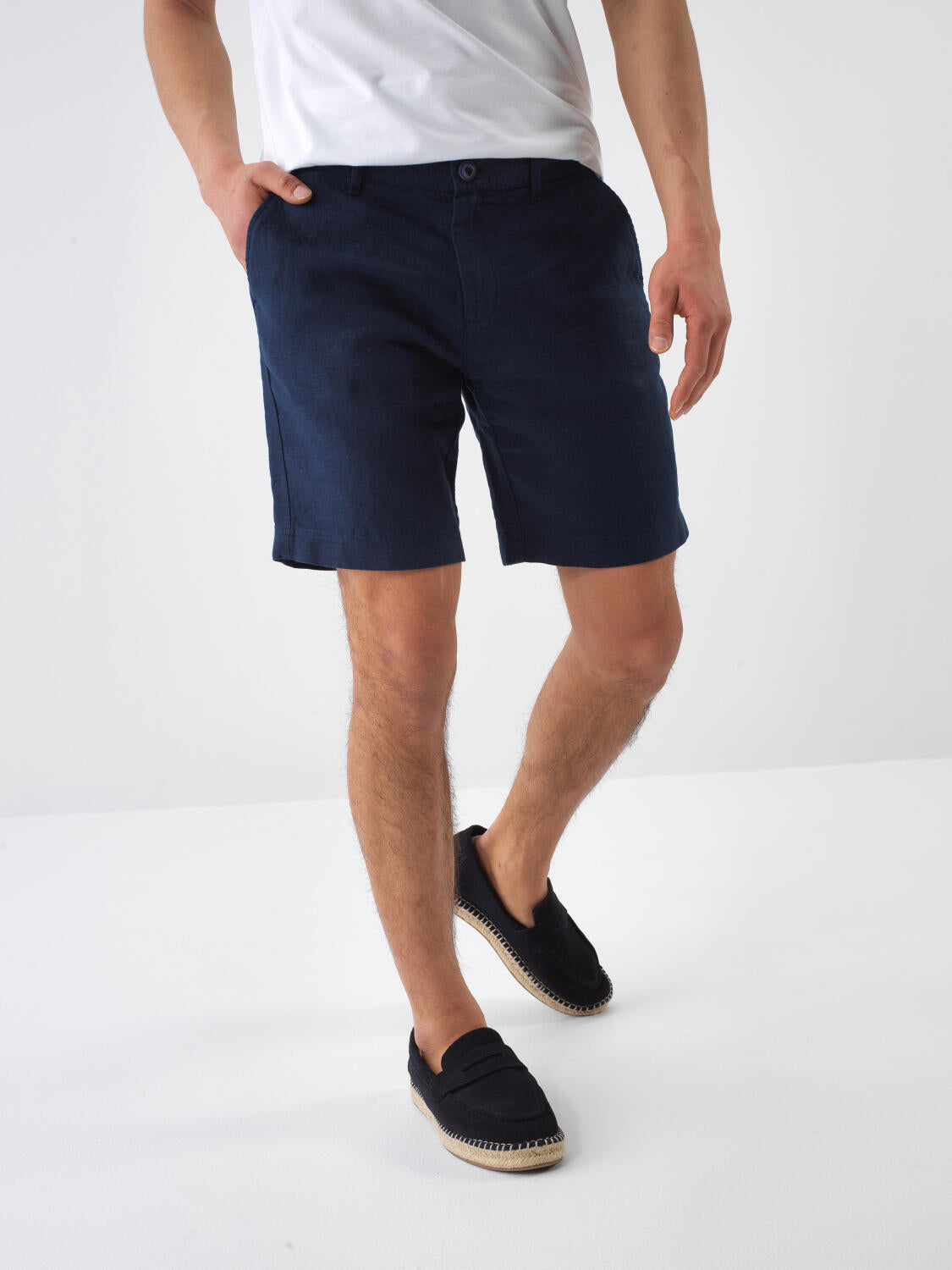 Xint Navy Regular Fit Linen Shorts