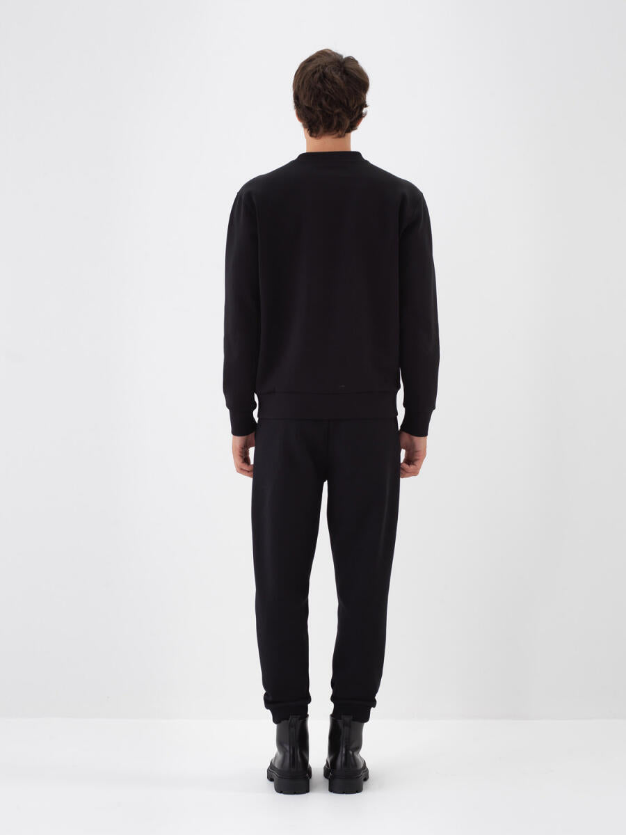 Xint Basic Black Jogging