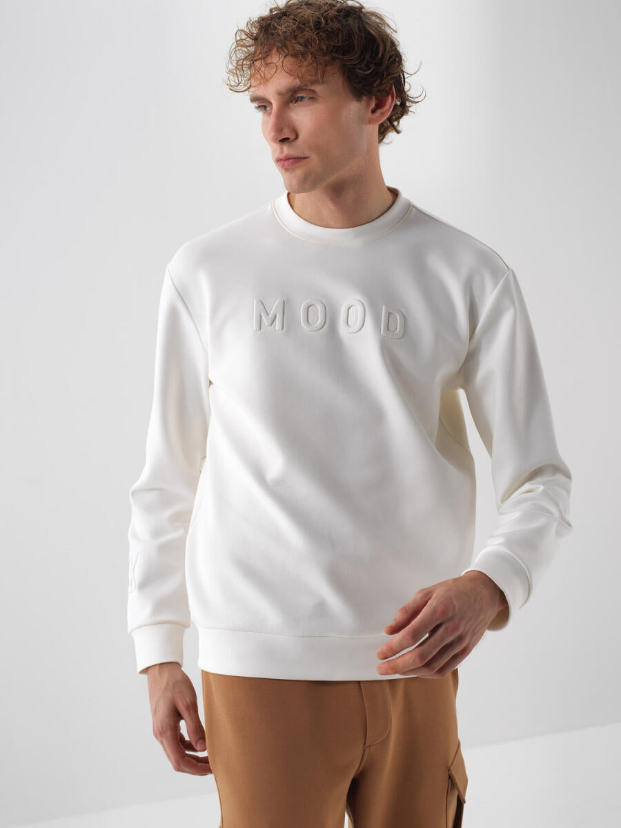 Xint Off White Sweater With Mood Front Design