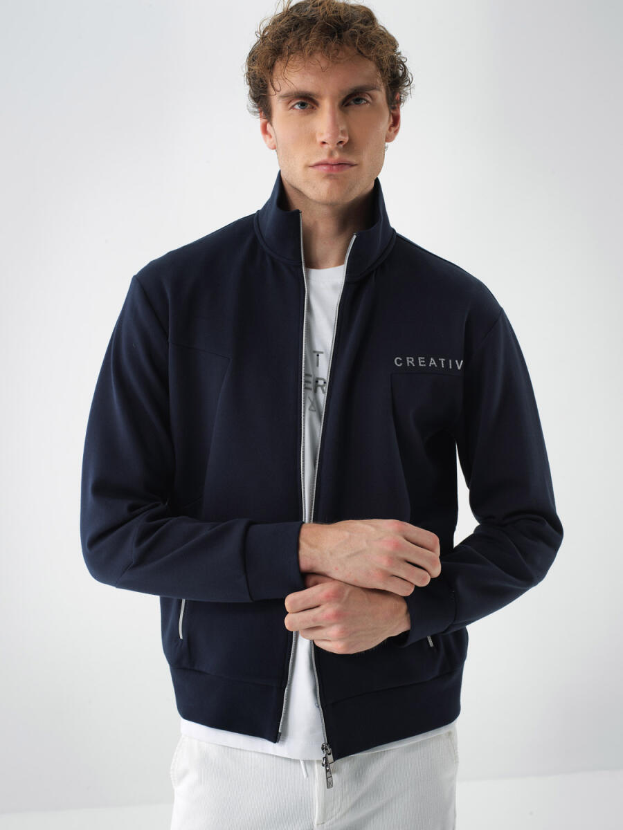 Xint Cotton Navy Jacket With Zipper To Close