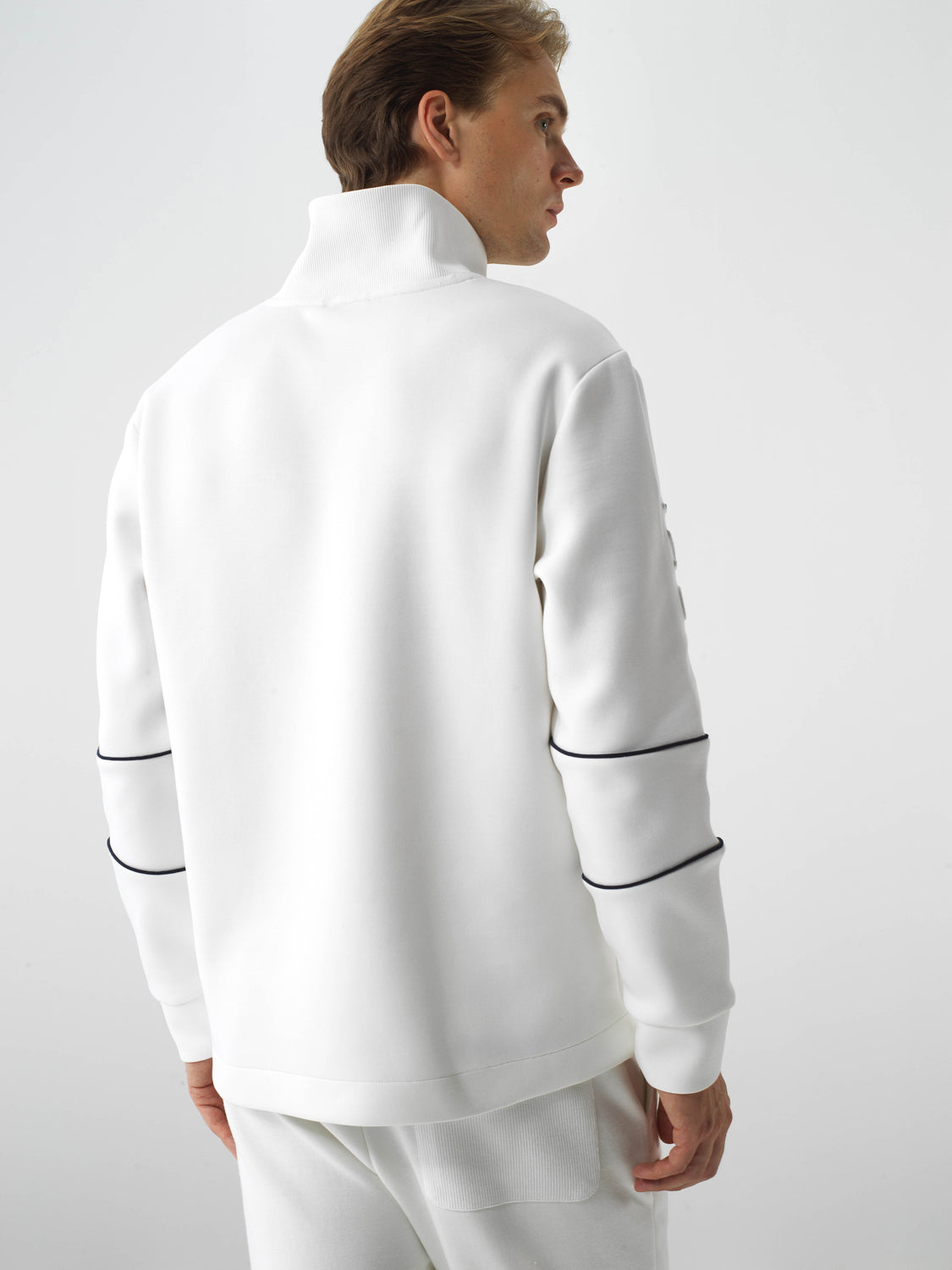 Xint Offwhite Textured Regular Fit Pullover