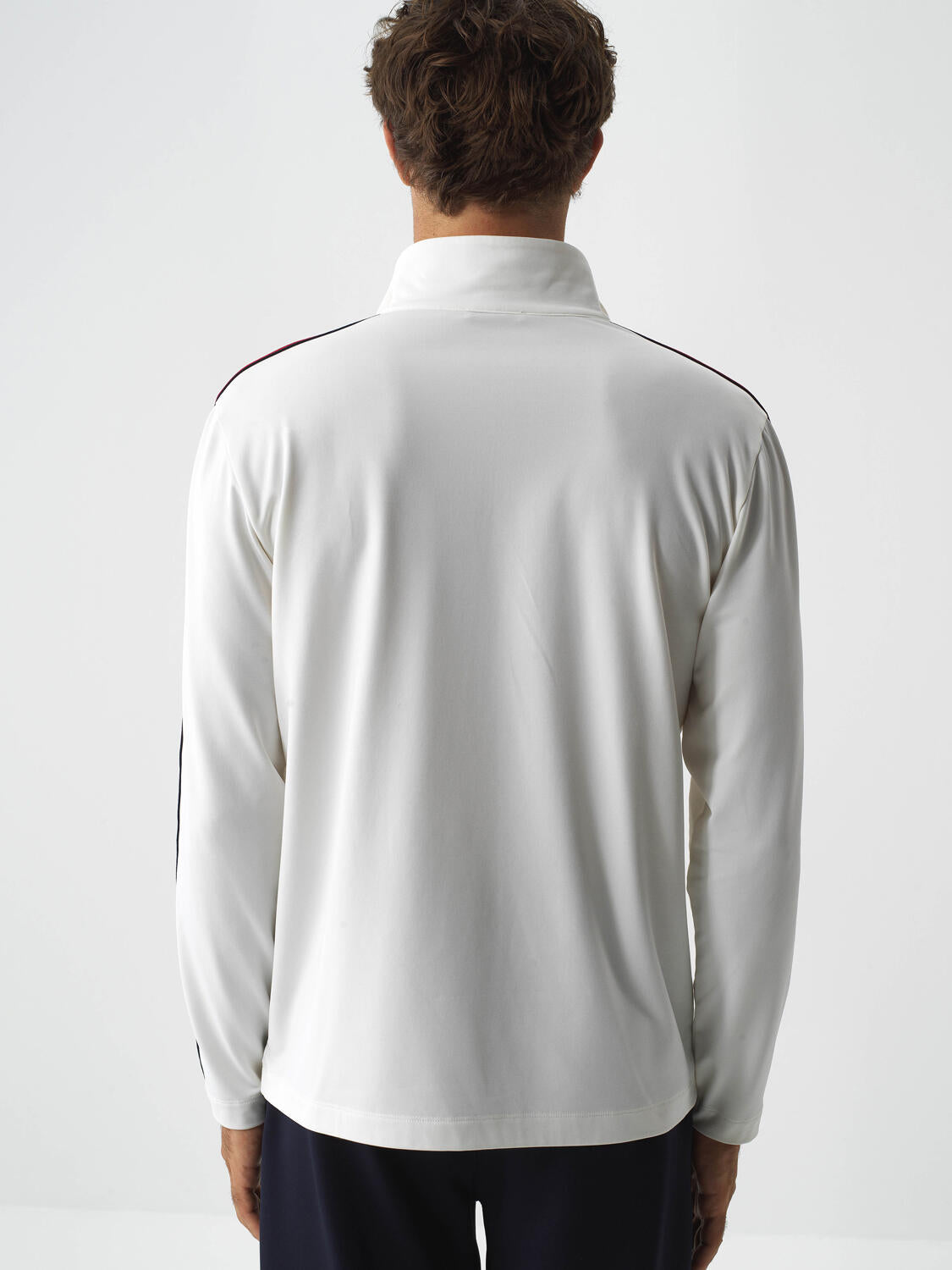 Xint Offwhite Flexible Textured Regular Fit Sweater