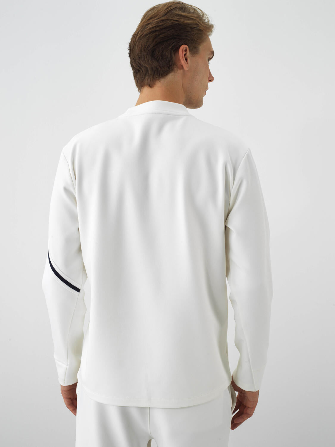 Xint Offwhite Flexible Textured Regular Fit Sweater