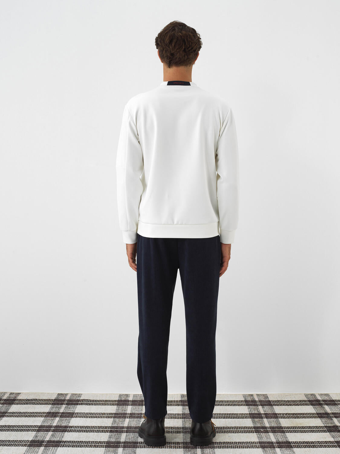 Xint Offwhite Flexible Textured Regular Fit Sweater