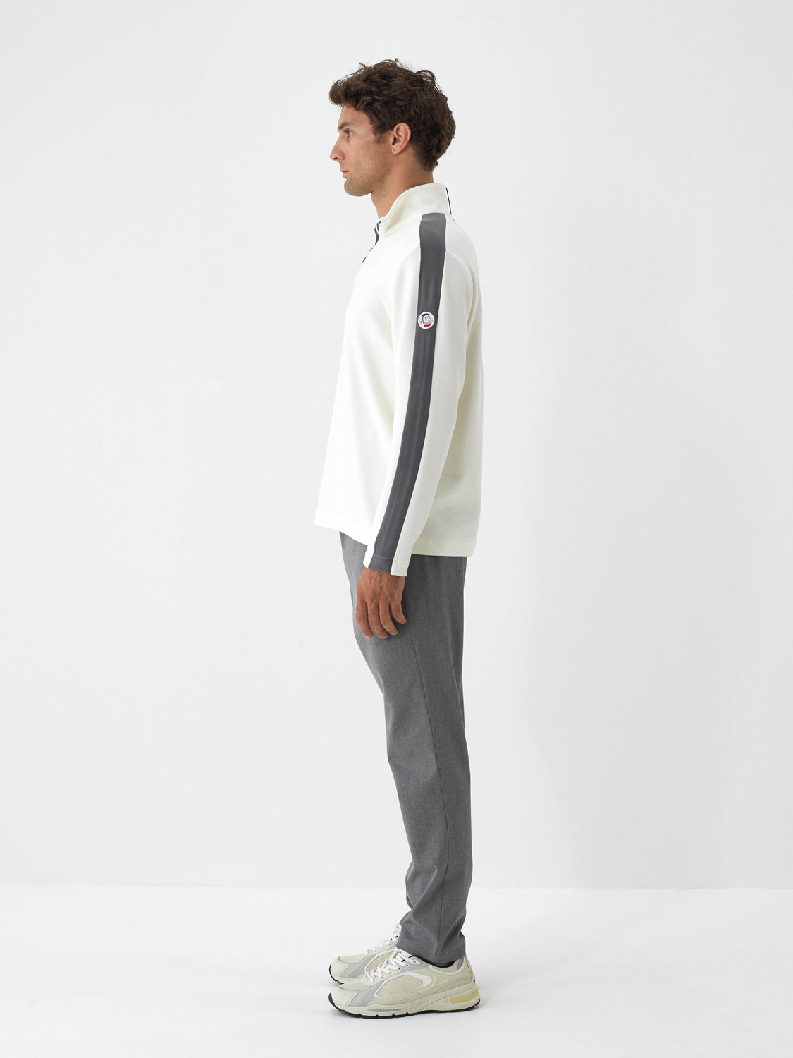 Xint Offwhite Soft Fleece Surface Slim Fit Pullover
