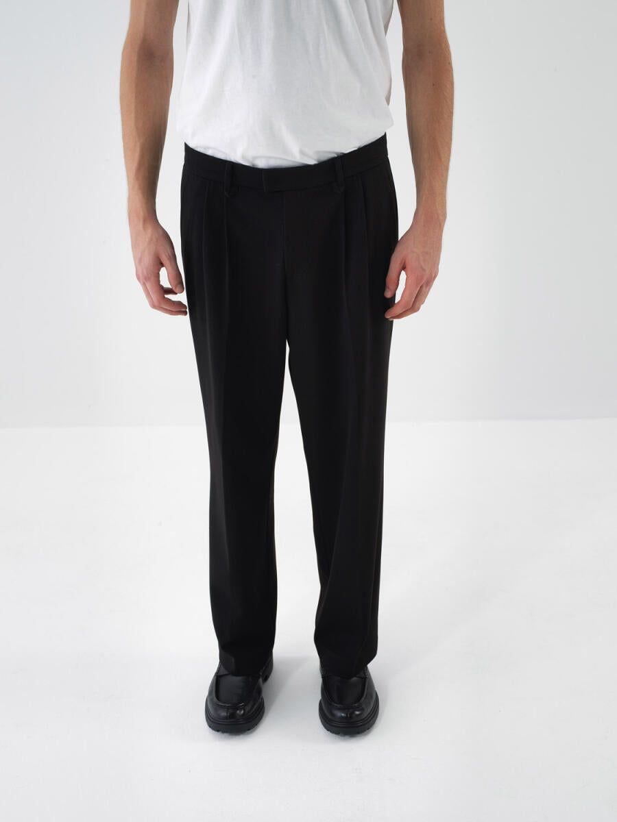 Xint Regular Fit Plain Black Pants