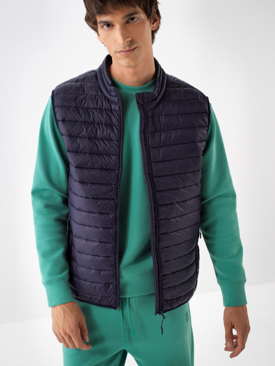 Xint Basic Navy Puffer Vest