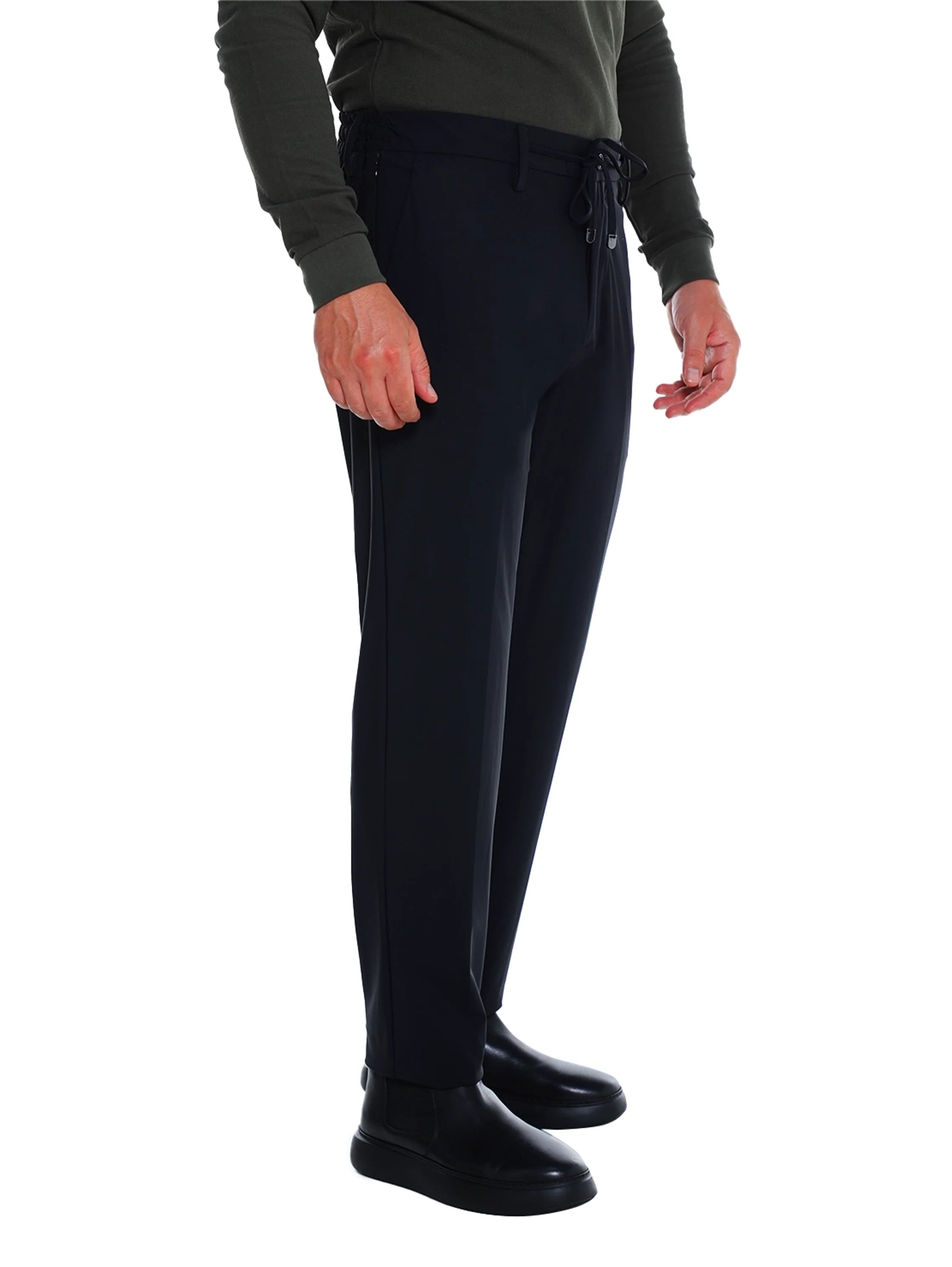 Modern Silhouette Black Pant With Elastic Waist