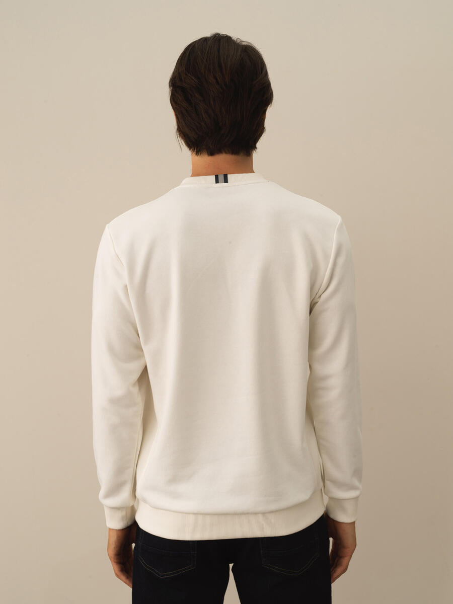 Men Basic Xint White Pullover
