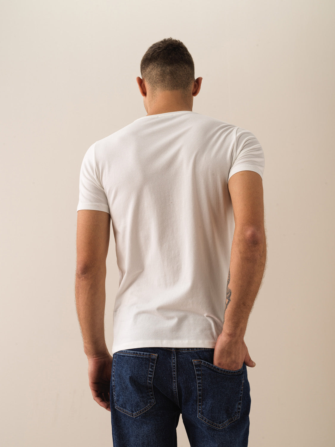 Men White Basic Short-Sleeved T-shirt