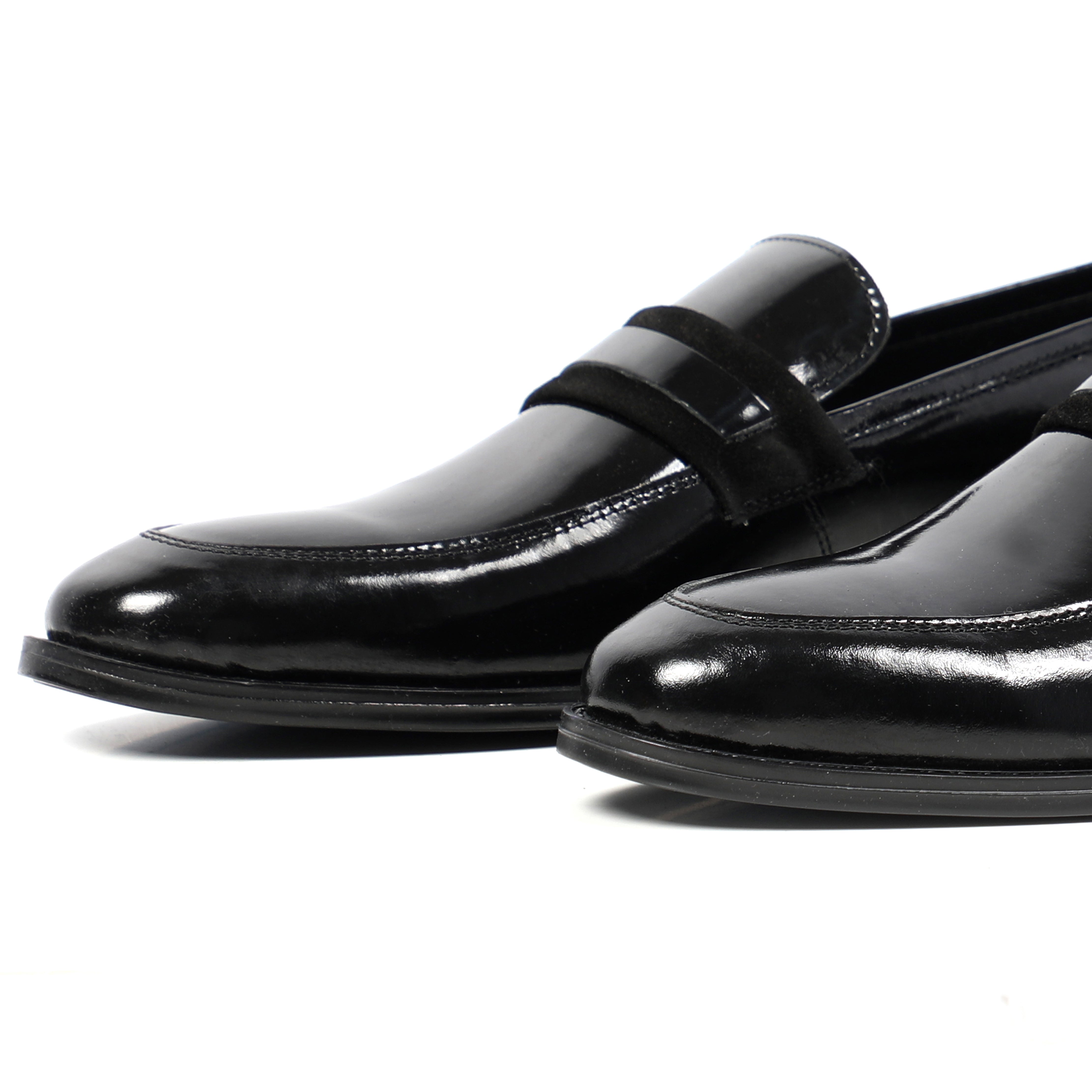 Black Classic Glossy Shoes