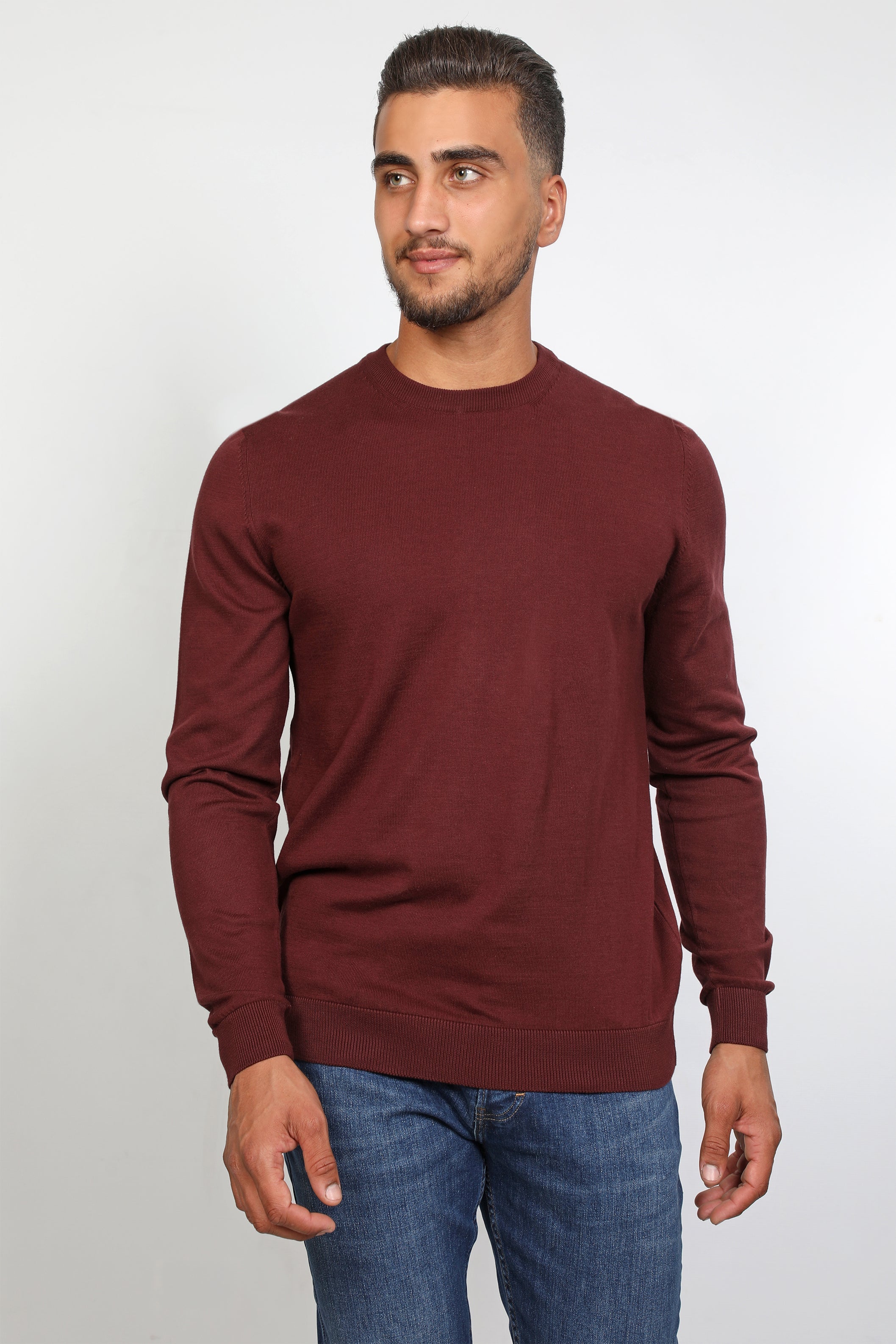 Men Round-Neck Bordo Sweater