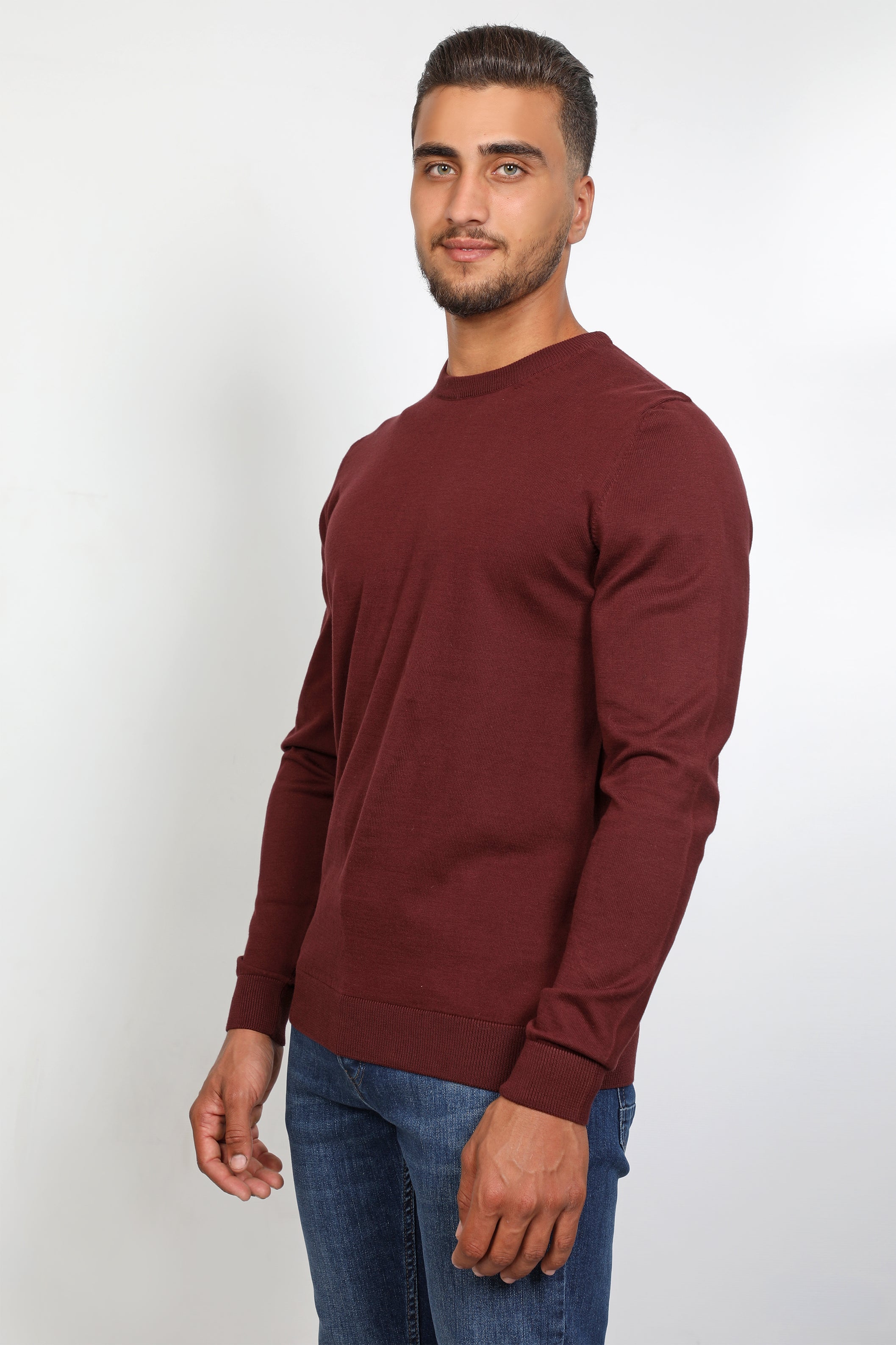 Men Round-Neck Bordo Sweater