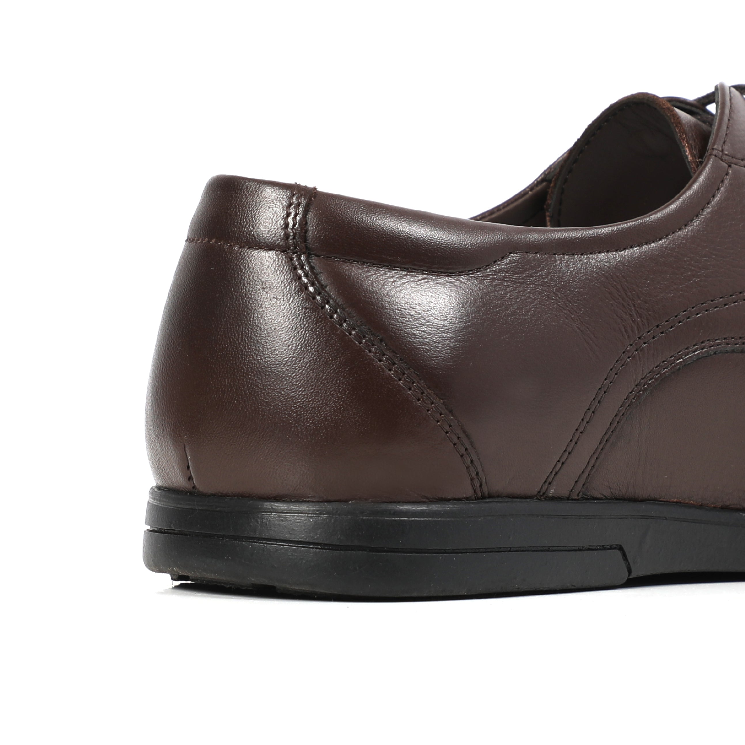 Men Classic Brown Shoes With Crafted Design